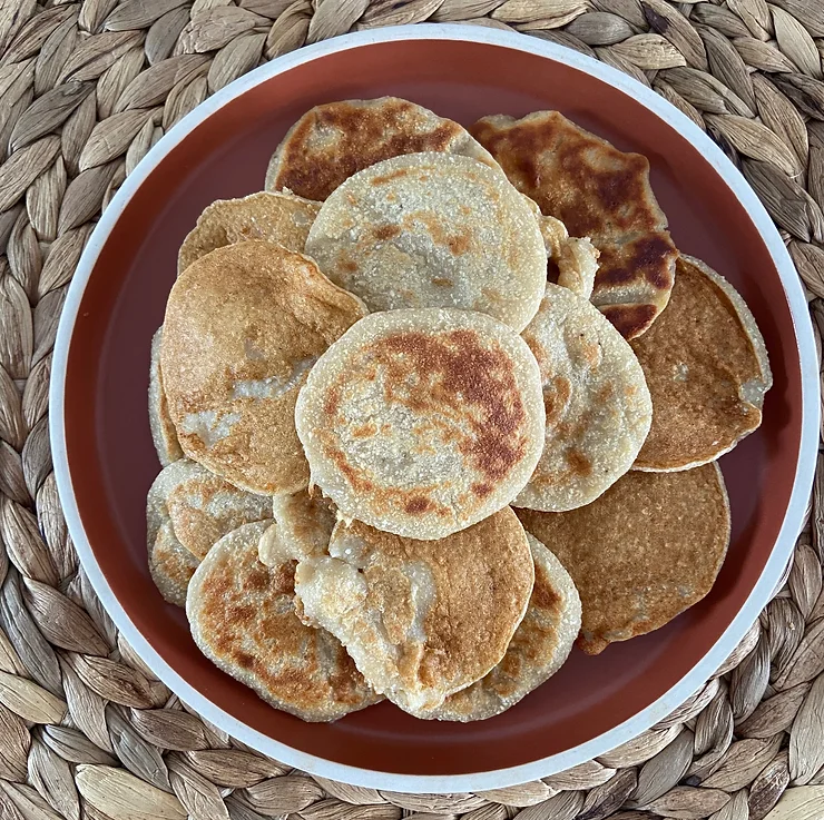 Pancakes à la banane, sans oeufs, naturopathe Bordeaux sopk endométriose fertilité règles douloureuses infertilité déséquilibres hormonaux PMA spm hormones équilibre hormonal projet bébé<br />
